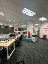 Jalan Pemimpin (D20), Office #534115381